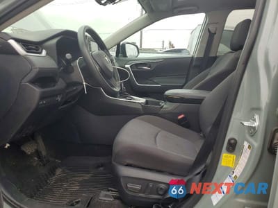 Zdjęcie 7 z 13 samochodu: 2021 TOYOTA RAV4 XLE VIN:4T3RWRFV0MU015449 - miniatura