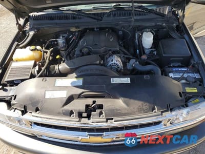 Zdjęcie 12 z 13 samochodu: 2001 CHEVROLET SUBURBAN K2500 VIN:3GNGK26G11G159185 - miniatura