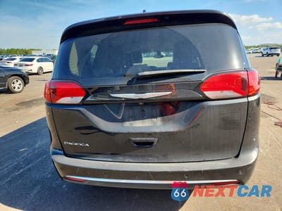 Zdjęcie 6 z 13 samochodu: 2017 CHRYSLER PACIFICA TOURING L VIN:2C4RC1BG9HR553844 - miniatura