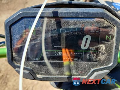 Zdjęcie 7 z 9 samochodu: 2022 KAWASAKI ER650 L VIN:ML5EREL16NDA49925 - miniatura