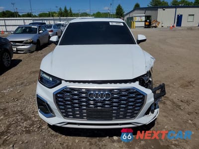 Piąte zdjęcie samochodu w środku: 2022 AUDI Q5 SPORTBACK PRM PLS 45 VIN:WA15AAFY5N2091147 - miniatura