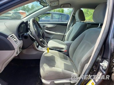 Zdjęcie 7 z 12 samochodu: 2012 TOYOTA COROLLA LE VIN:2T1BU4EE4CC844965 - miniatura