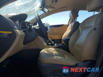 Zdjęcie 7 z 12 samochodu: 2013 HYUNDAI SONATA HYBRID VIN:KMHEC4A43DA101535 - miniatura
