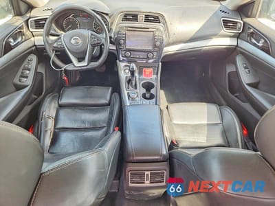 Zdjęcie 8 z 12 samochodu: 2017 NISSAN MAXIMA 3.5 SV VIN:1N4AA6AP5HC443244 - miniatura