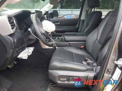 Zdjęcie 7 z 12 samochodu: 2022 TOYOTA TUNDRA SR5 VIN:5TFLA5AB3NX012584 - miniatura
