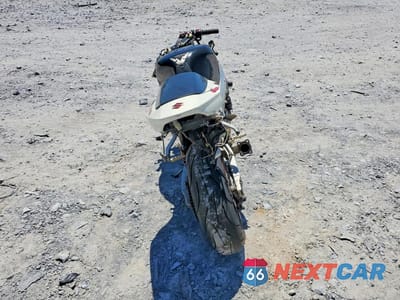 Czwarte zdjęcie samochodu z boku: 2002 SUZUKI GSX-R600 VIN:JS1GN7BA222103341 - miniatura
