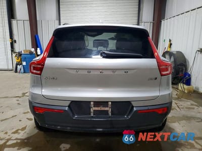 Zdjęcie 6 z 14 samochodu: 2023 VOLVO XC40 PLUS VIN:YV4L12UW8P2911760 - miniatura
