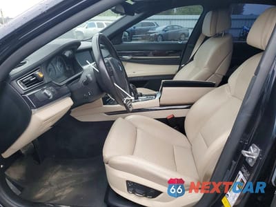 Zdjęcie 7 z 13 samochodu: 2011 BMW 740 I VIN:WBAKA4C52BC392093 - miniatura