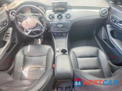 Zdjęcie 8 z 13 samochodu: 2014 MERCEDES-BENZ CLA 250 VIN:WDDSJ4EB0EN043356 - miniatura