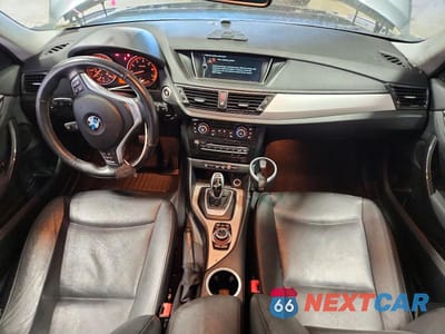 Zdjęcie 8 z 13 samochodu: 2014 BMW X1 XDRIVE28I VIN:WBAVL1C54EVY13634 - miniatura