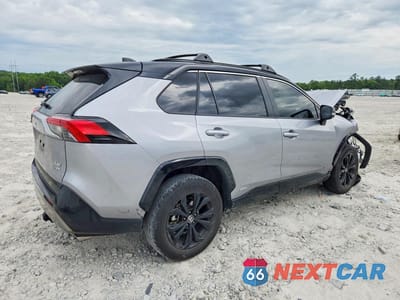 Trzecie zdjęcie samochodu z tyłu: 2025 TOYOTA RAV4 XSE VIN:JTME6RFV8SD576197 - miniatura