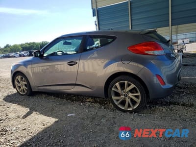 Drugie zdjęcie samochodu z przodu: 2016 HYUNDAI VELOSTER BASE VIN:KMHTC6AD2GU297828 - miniatura