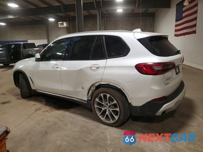 Drugie zdjęcie samochodu z przodu: 2020 BMW X5 XDRIVE40I VIN:5UXCR6C02L9B81279 - miniatura