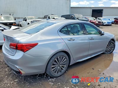 Trzecie zdjęcie samochodu z tyłu: 2018 ACURA TLX ADVANCE VIN:19UUB3F7XJA001185 - miniatura