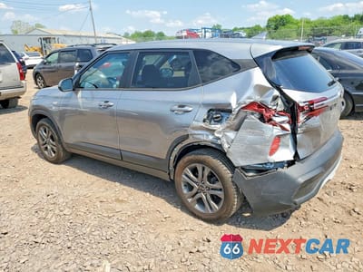 Drugie zdjęcie samochodu z przodu: 2021 KIA SELTOS LX VIN:KNDEPCAA3M7188648 - miniatura