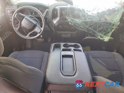 Zdjęcie 8 z 12 samochodu: 2021 CHEVROLET SILVERADO K1500 TRAIL BOSS CUSTOM VIN:3GCPYCEF4MG338802 - miniatura