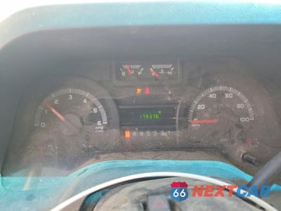Zdjęcie 9 z 13 samochodu: 2016 FORD E350 BOX TRUCK VIN:1FDWE3FL1GDC36458 - miniatura