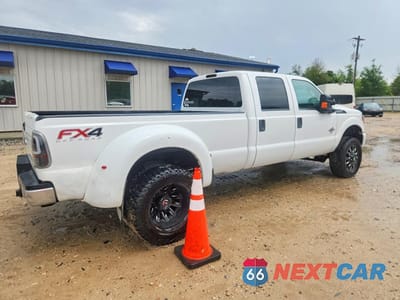 Trzecie zdjęcie samochodu z tyłu: 2015 FORD F350 SUPER DUTY VIN:1FT8W3DT6FEA49870 - miniatura