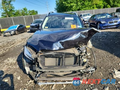 Piąte zdjęcie samochodu w środku: 2019 VOLVO XC90 T6 MOMENTUM VIN:YV4A22PKXK1511999 - miniatura