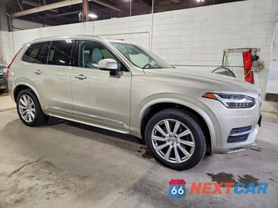 Czwarte zdjęcie samochodu z boku: 2016 VOLVO XC90 T6 VIN:YV4A22PL4G1059449 - miniatura