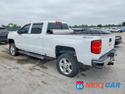 Drugie zdjęcie samochodu z przodu: 2017 CHEVROLET SILVERADO K2500 HEAVY DUTY LT VIN:1GC1KVEY6HF247249 - miniatura