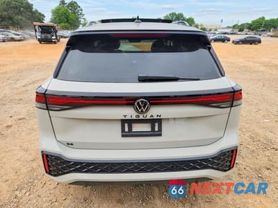 Zdjęcie 6 z 14 samochodu: 2026 VOLKSWAGEN TIGUAN SE R-LINE BLACK VIN:3VVHR7RM4TM021699 - miniatura