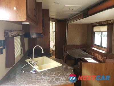 Zdjęcie 6 z 10 samochodu: 2016 JAYCO JAY FLIGHT VIN:1UJBJ0BR8G17X0372 - miniatura