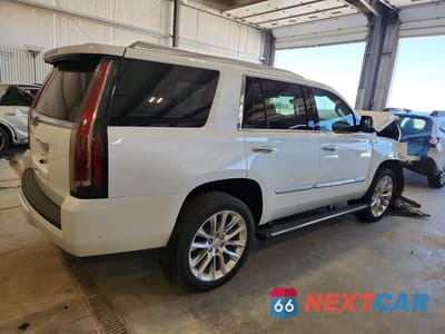 Trzecie zdjęcie samochodu z tyłu: 2020 CADILLAC ESCALADE PREMIUM LUXURY VIN:1GYS4CKJ7LR178065 - miniatura