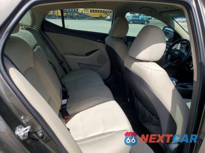 Zdjęcie 10 z 12 samochodu: 2013 KIA OPTIMA LX VIN:5XXGM4A77DG192768 - miniatura