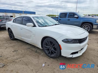Czwarte zdjęcie samochodu z boku: 2018 DODGE CHARGER R VIN:2C3CDXCT4JH260693 - miniatura