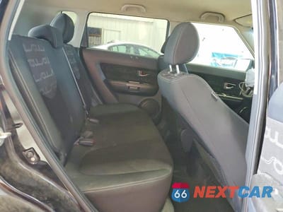 Zdjęcie 10 z 12 samochodu: 2012 KIA SOUL + VIN:KNDJT2A6XC7403411 - miniatura