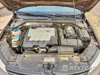 Zdjęcie 11 z 13 samochodu: 2014 VOLKSWAGEN JETTA TDI VIN:3VW3L7AJ9EM416196 - miniatura