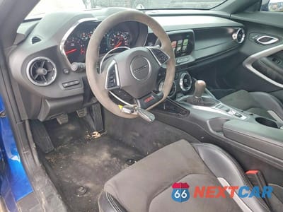 Zdjęcie 8 z 12 samochodu: 2018 CHEVROLET CAMARO SS VIN:1G1FE1R75J0185061 - miniatura