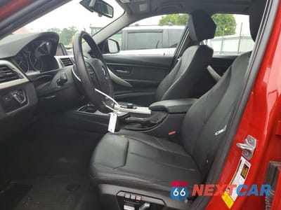 Zdjęcie 7 z 13 samochodu: 2018 BMW 320 I VIN:WBA8A9C57JAH12142 - miniatura