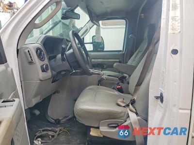 Zdjęcie 7 z 13 samochodu: 2022 FORD E350 BOX TRUCK VIN:1FDWE3FN6NDC09089 - miniatura