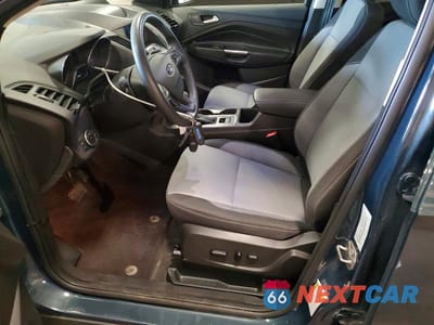 Zdjęcie 7 z 13 samochodu: 2019 FORD ESCAPE SE VIN:1FMCU9GD4KUC01387 - miniatura