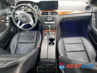 Zdjęcie 8 z 13 samochodu: 2012 MERCEDES-BENZ C 300 4MATIC VIN:WDDGF8BB8CR210944 - miniatura