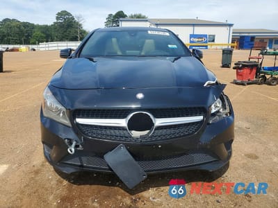 Piąte zdjęcie samochodu w środku: 2015 MERCEDES-BENZ CLA 250 VIN:WDDSJ4EB1FN176791 - miniatura