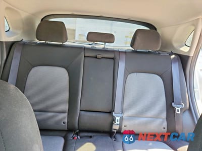 Zdjęcie 10 z 13 samochodu: 2019 HYUNDAI KONA SEL VIN:KM8K62AA2KU251300 - miniatura