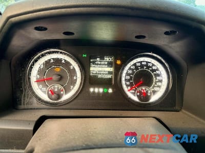 Zdjęcie 8 z 10 samochodu: 2019 RAM 1500 CLASSIC TRADESMAN VIN:3C6JR7DG7KG552532 - miniatura