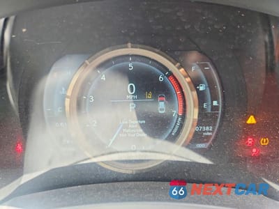 Zdjęcie 9 z 13 samochodu: 2017 LEXUS IS 200T VIN:JTHBA1D23H5051402 - miniatura
