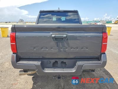 Zdjęcie 6 z 13 samochodu: 2025 TOYOTA TACOMA SR5 VIN:3TMKB5FN2SM038669 - miniatura