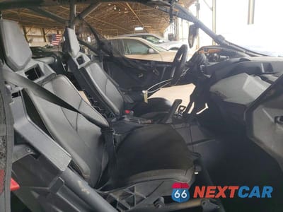 Piąte zdjęcie samochodu w środku: 2024 CAN-AM MAVERICK X3 MAX X DS - DUNE BUGGY VIN:3JBVMAY49RE000433 - miniatura