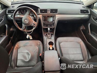 Zdjęcie 8 z 12 samochodu: 2015 VOLKSWAGEN PASSAT S VIN:1VWAT7A37FC104938 - miniatura