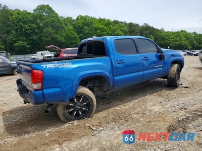 Trzecie zdjęcie samochodu z tyłu: 2016 TOYOTA TACOMA TRD SPORT VIN:5TFCZ5AN0GX029252 - miniatura
