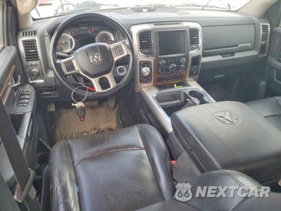 Zdjęcie 8 z 12 samochodu: 2016 RAM 1500 LARAMIE VIN:1C6RR7NT6GS314749 - miniatura
