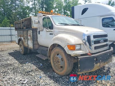 Czwarte zdjęcie samochodu z boku: 2006 FORD F650 SUPER DUTY VIN:3FRWF65Y16V246374 - miniatura