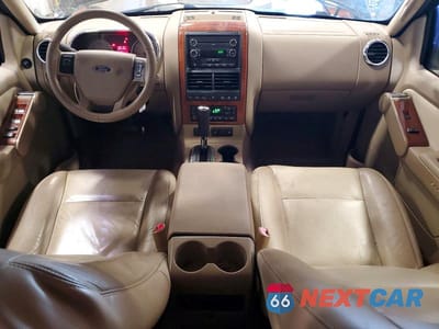 Zdjęcie 8 z 13 samochodu: 2008 FORD EXPLORER EDDIE BAUER VIN:1FMEU74EX8UA29692 - miniatura