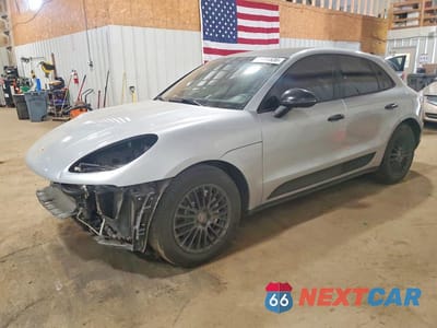 2015 PORSCHE MACAN S WP1AB2A52FLB50170 - główne zdjęcie licytacji z USA - miniatura