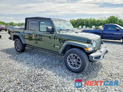 Czwarte zdjęcie samochodu z boku: 2022 JEEP GLADIATOR OVERLAND VIN:1C6HJTFG2NL129487 - miniatura